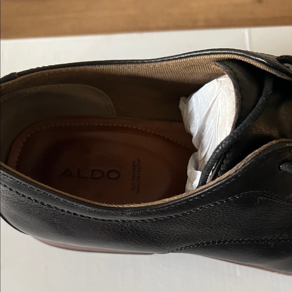 Aldo Men's Classic Black Leather Oxfords - Picture 3 of 9